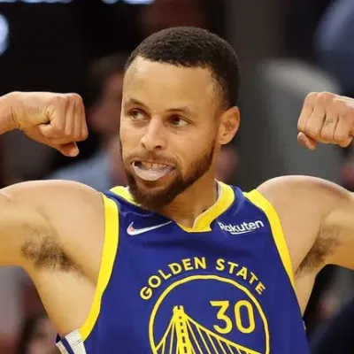 Chat with Steph curry, the Anime character AI chatbot