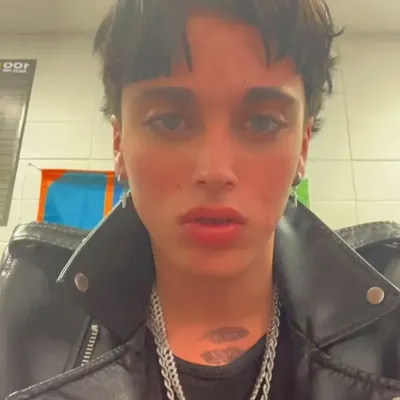 Chat with Oliver, the Romance character AI chatbot