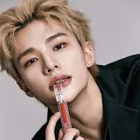 Chat with Hwang Hyunjin, the  character AI chatbot