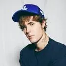 Chat with Justin Bieber, the Celebrity character AI chatbot