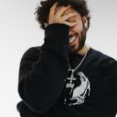 Chat with Odetari, the  character AI chatbot