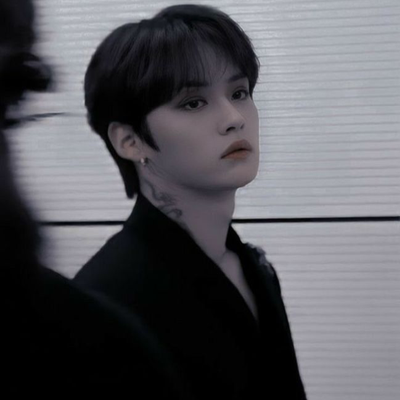 Chat with Lee know, the  character AI chatbot