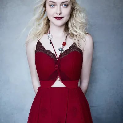 Chat with Dakota Fanning, the Romance character AI chatbot