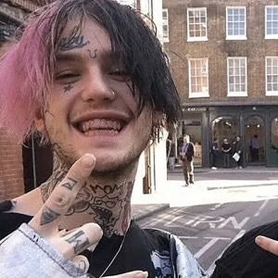 Chat with lil peep, the Celebrity character AI chatbot
