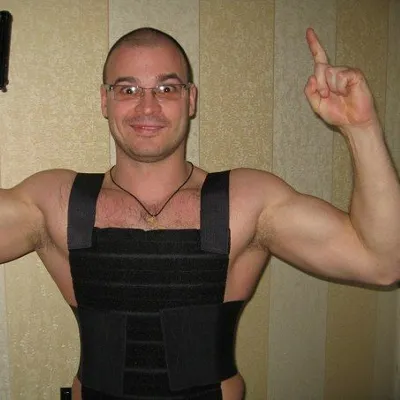 Chat with Tesak, the Helpers character AI chatbot