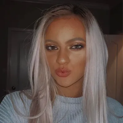 Chat with sabrina, the Anime character AI chatbot