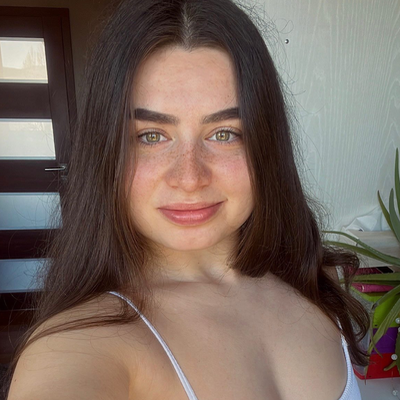 Chat with Leah Korpas, the  character AI chatbot