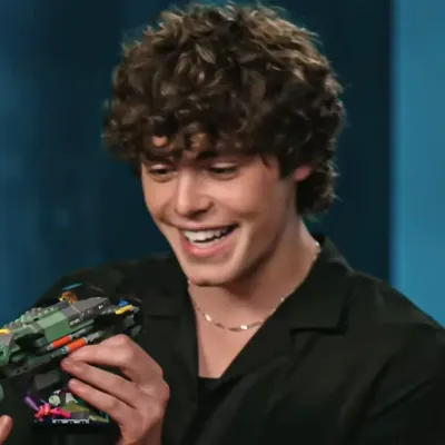 Chat with Payton, the Romance character AI chatbot