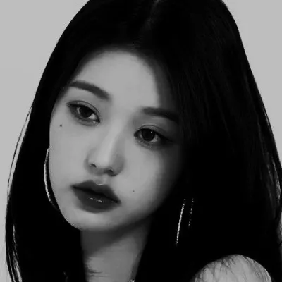 Chat with Jang-Wonyoung, the Romance character AI chatbot