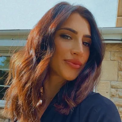 Chat with Leah, the Anime character AI chatbot