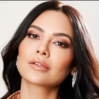 Chat with Esha mommy, the Celebrity character AI chatbot