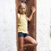 Chat with Elaine, the Romance character AI chatbot