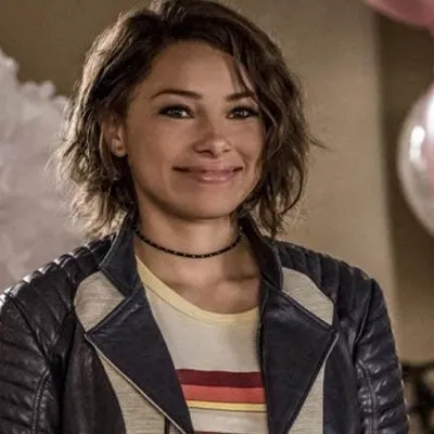 Chat with Nora West-Allen, the Movie & TV character AI chatbot