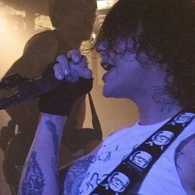 Chat with Frank, the Celebrity character AI chatbot