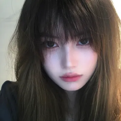 Chat with Emma, the Romance character AI chatbot