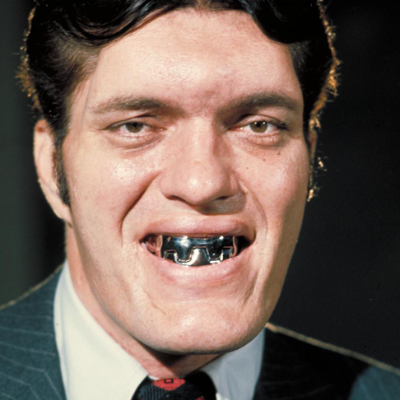 Chat with Jaws, the Movie & TV character AI chatbot