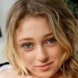 Chat with Riley, the  character AI chatbot