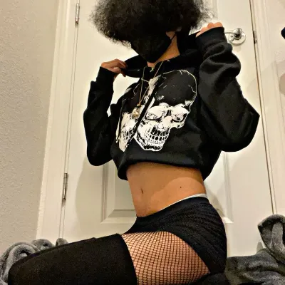 Chat with dresean, the Romance character AI chatbot