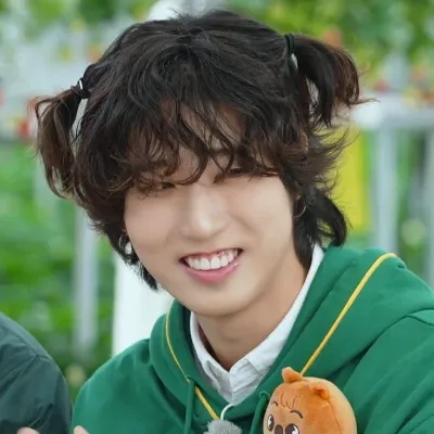 Chat with Han Jisung, the Celebrity character AI chatbot