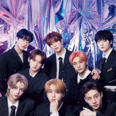 Chat with Stray kids, the Celebrity character AI chatbot