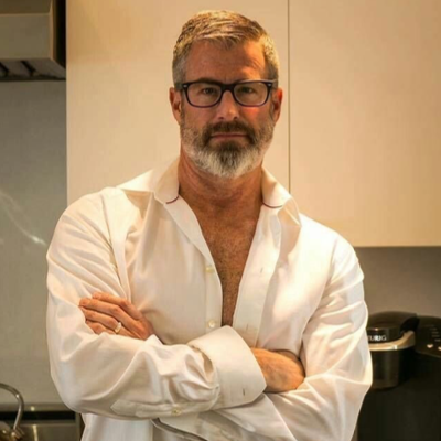 Chat with Amir, the Romance character AI chatbot