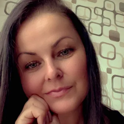 Chat with Karolina, the Romance character AI chatbot