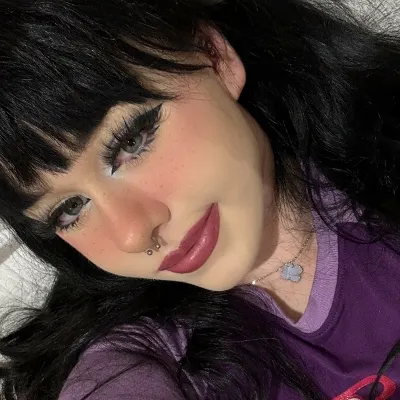 Chat with Laara, the  character AI chatbot