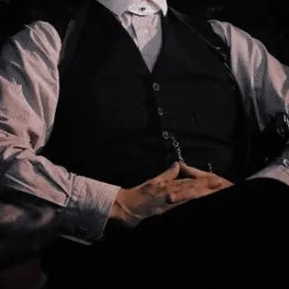 Chat with Dimitri, the Romance character AI chatbot