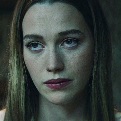 Chat with Love Quinn, the Movie & TV character AI chatbot