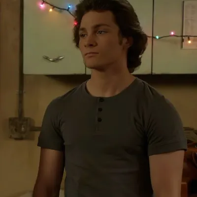 Chat with Georgie cooper, the  character AI chatbot