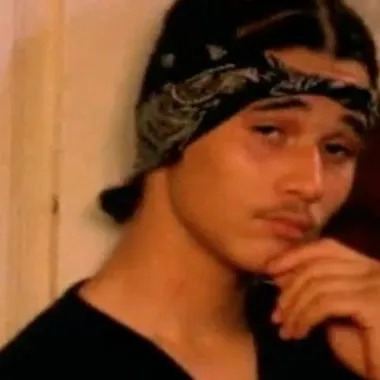 Chat with Bryon (Bizzybone), the Celebrity character AI chatbot