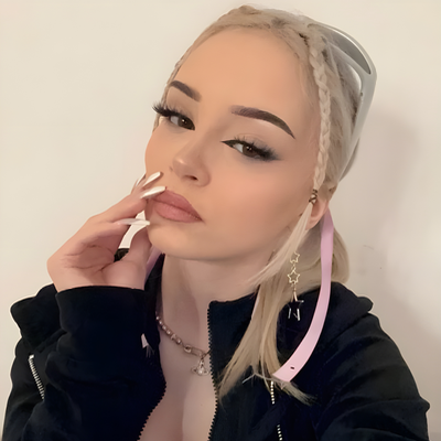 Chat with Emma, the Romance character AI chatbot