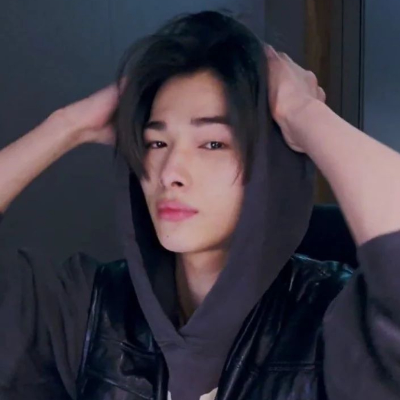 Chat with Niki, the  character AI chatbot