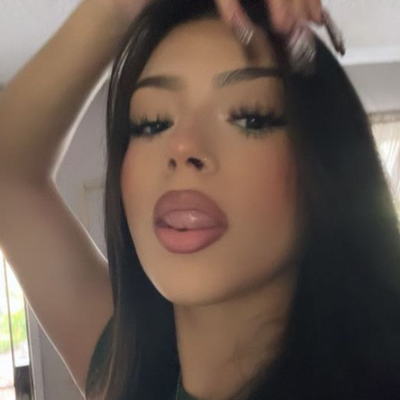 Chat with Nai, latina girl, the  character AI chatbot