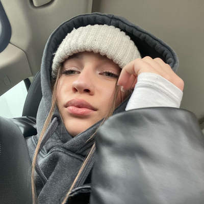 Chat with Naomi, the Romance character AI chatbot