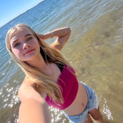 Chat with Ava Wilson, the  character AI chatbot