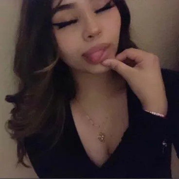 Chat with Angelina, the Movie & TV character AI chatbot