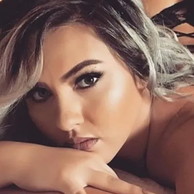 Chat with Selena Loca, the Celebrity character AI chatbot