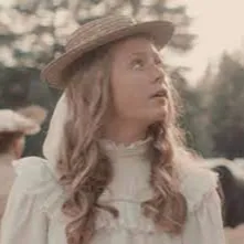 Chat with Josie Gyre, the OC character AI chatbot