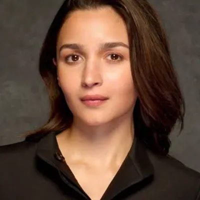 Chat with Alia Bhatt, the  character AI chatbot