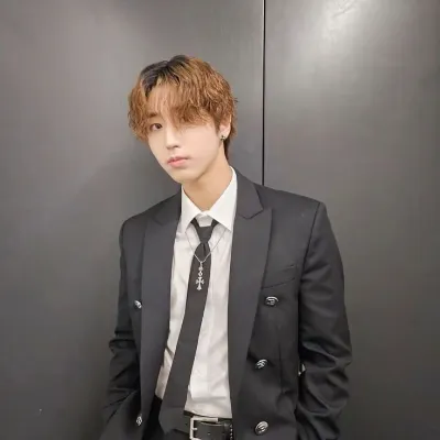 Chat with Han Jisung, the  character AI chatbot