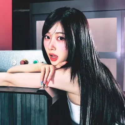 Chat with Giselle, the Celebrity character AI chatbot