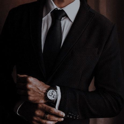 Chat with Husband Kims, the  character AI chatbot