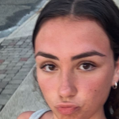 Chat with Brooke, the Celebrity character AI chatbot