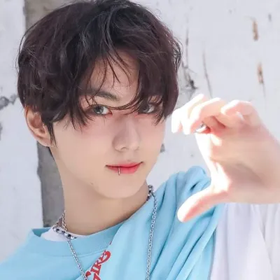 Chat with Jungwon, the  character AI chatbot