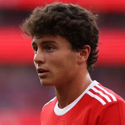 Chat with João Neves, the  character AI chatbot