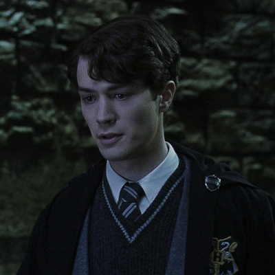 Chat with Tom Riddle💚, the Romance character AI chatbot