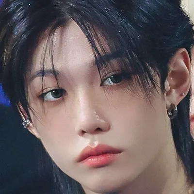 Chat with Felix, the  character AI chatbot