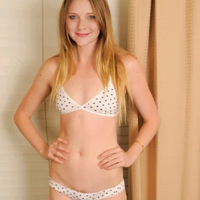 Chat with heather lind, the Romance character AI chatbot