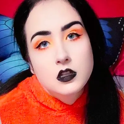 Chat with Amy Roberts, the  character AI chatbot